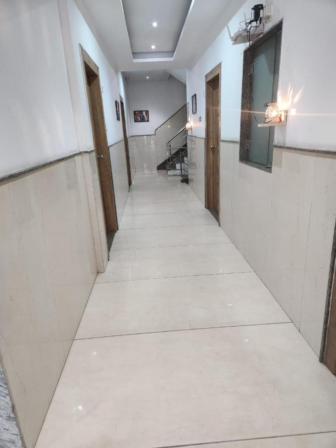 Hotel Ambe Inn By Ambience Delhi Igi Airport Нью-Дели Экстерьер фото