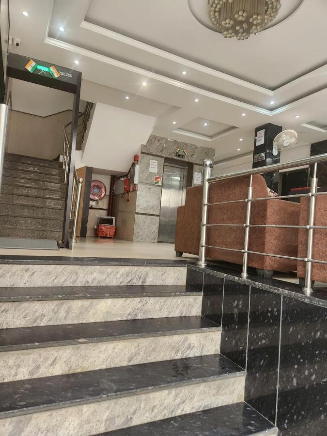 Hotel Ambe Inn By Ambience Delhi Igi Airport Нью-Дели Экстерьер фото