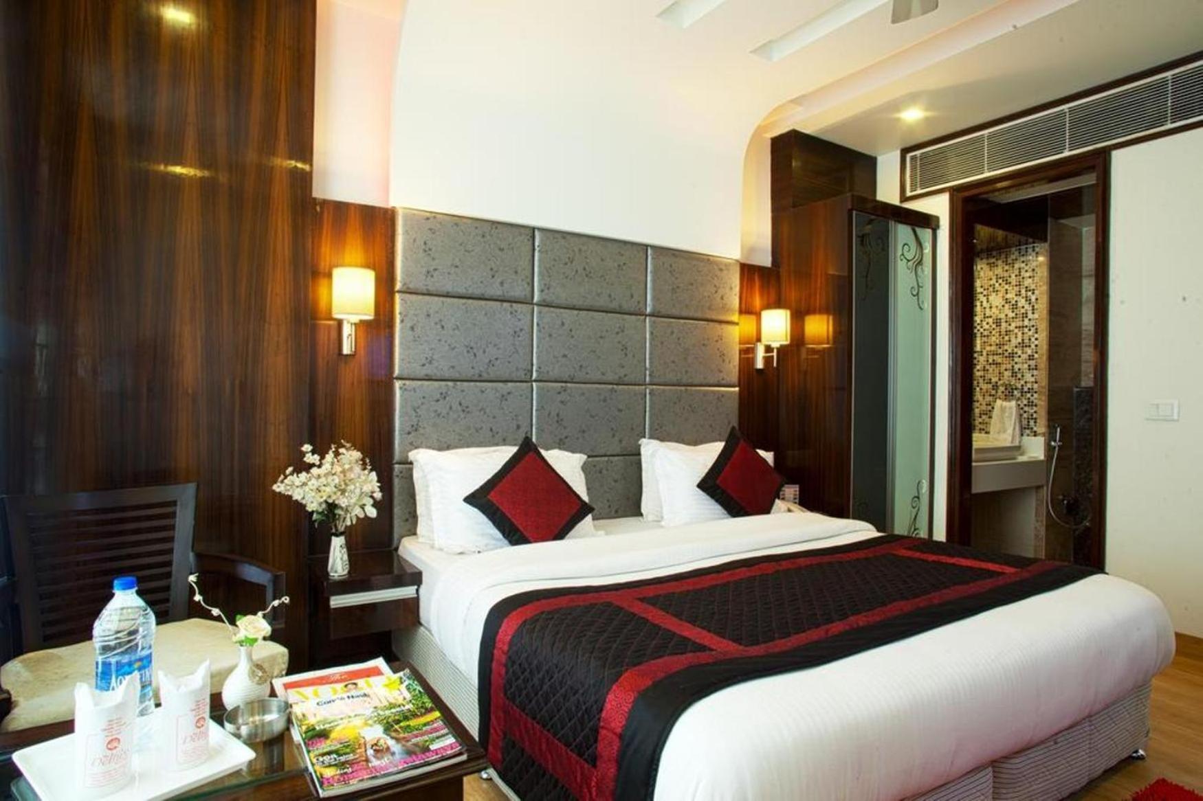Hotel Ambe Inn By Ambience Delhi Igi Airport Нью-Дели Экстерьер фото
