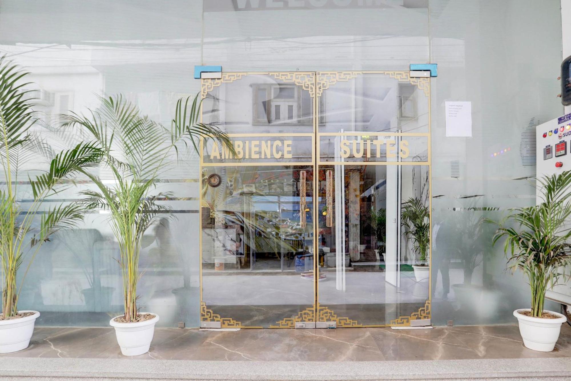 Hotel Ambe Inn By Ambience Delhi Igi Airport Нью-Дели Экстерьер фото